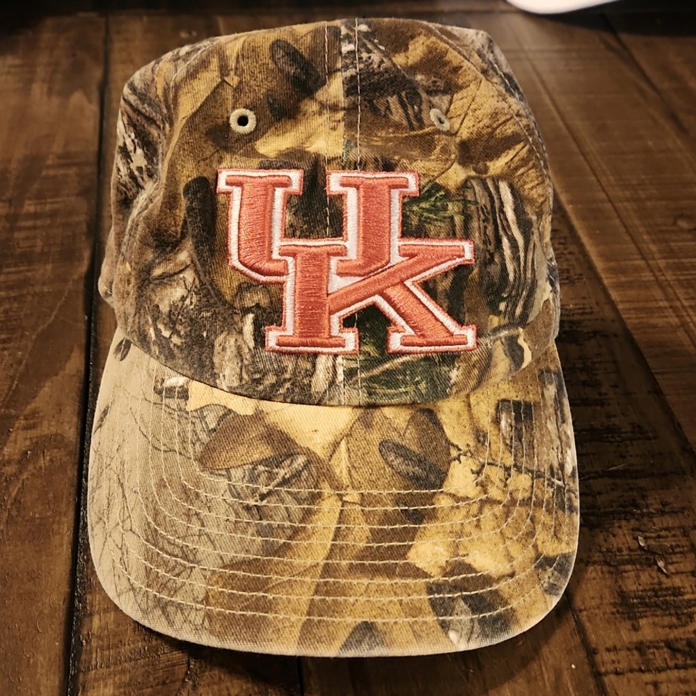 Women's Camo Pink UK Adjustable Curved Bill Ball Cap